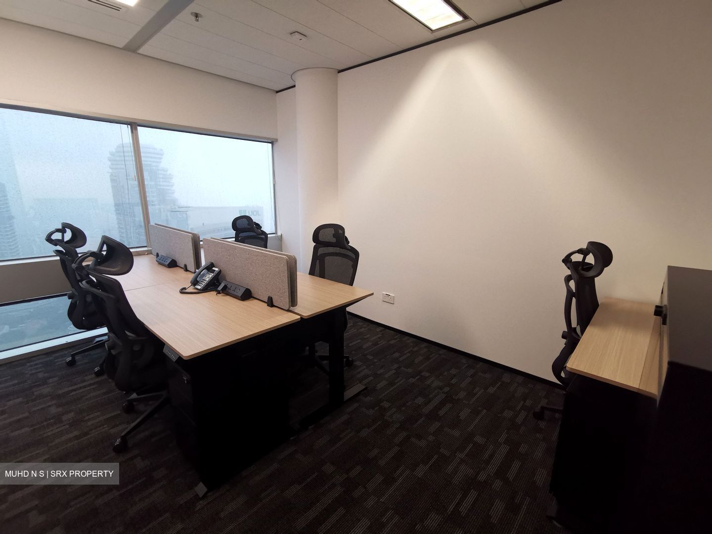 Gateway East (D7), Office #535877541